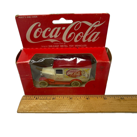 Die-Cast Metal Toy Vehicle "Keep A Case Coca Cola in Your House" Delivery Truck - Picture 11 of 11